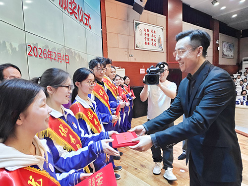 c075f362ffd9f76e3123c1952ff31df.jpg c075f362ffd9f76e3123c1952ff31df.jpg